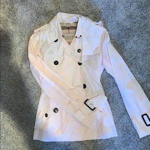 Women’s raincoat